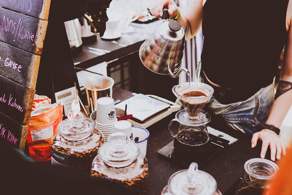 Pour-over coffee brewing with precise water measurement